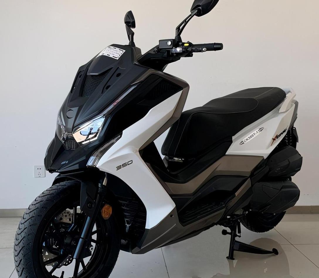 光阳赛艇350adv曝光跨界鸟嘴风格全新320cc动力