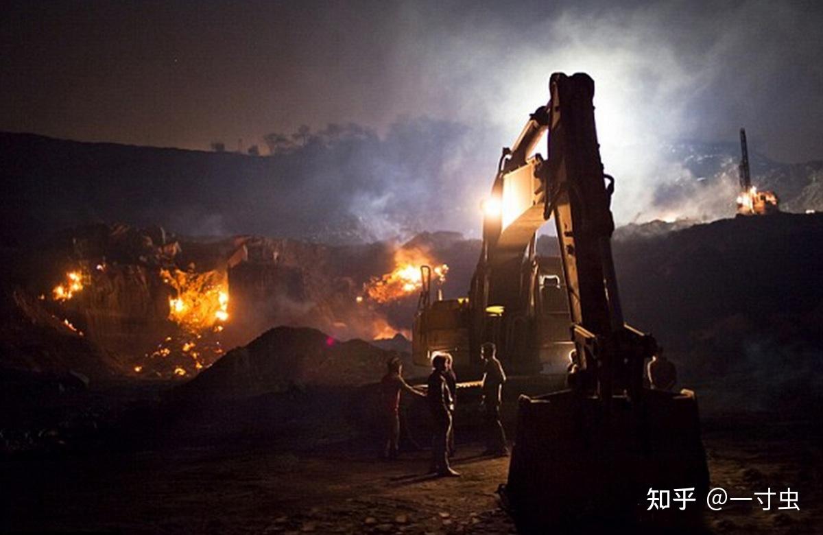 燃烧了几十万年的新疆煤田大火缘何而起治理煤火刻不容缓