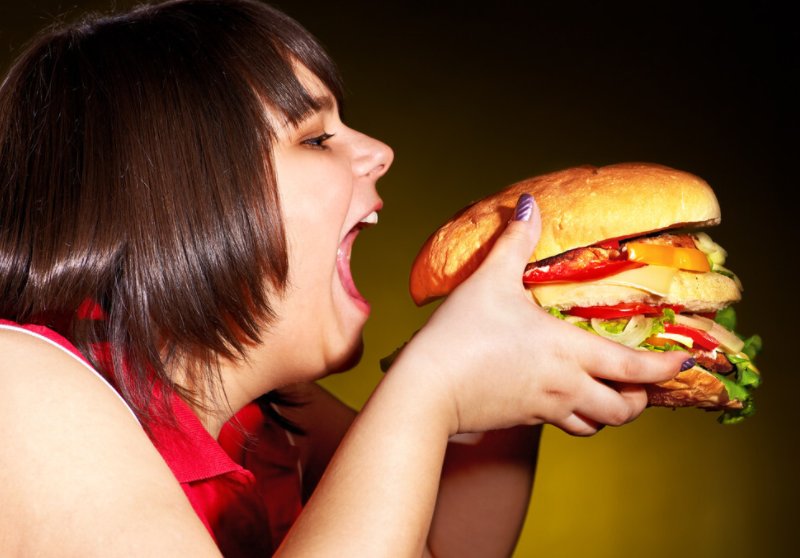 夏季湿气重的人要避免吃这四种食物