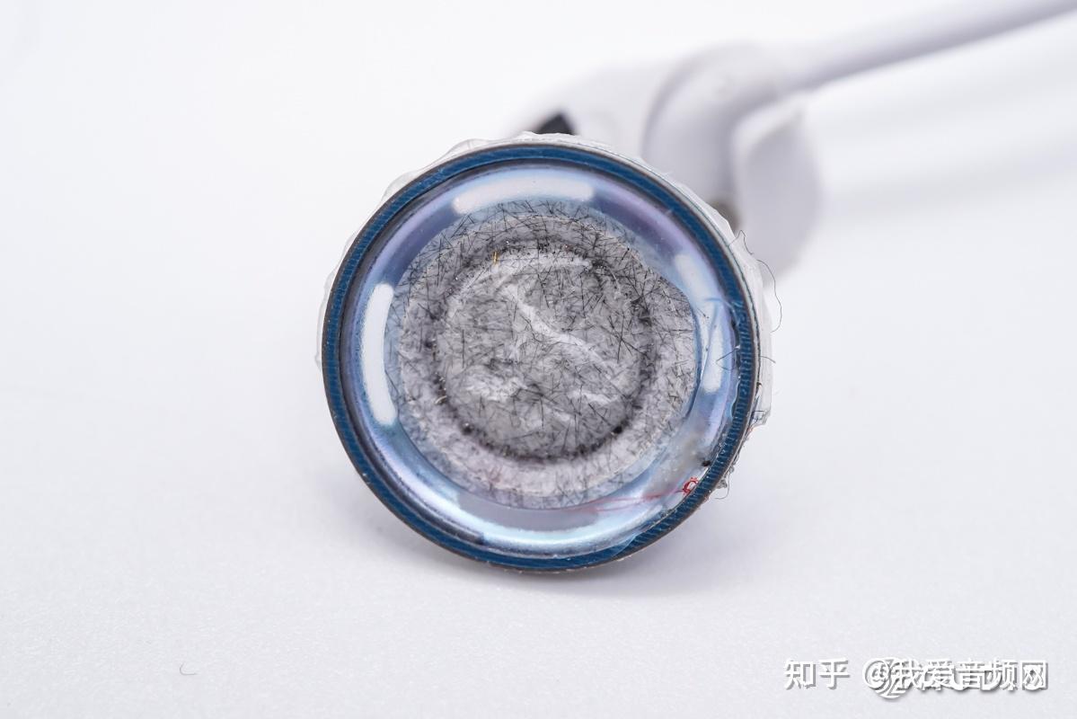 apple苹果earpods有线耳机拆解,内置凌云逻辑338s00409解码器芯片