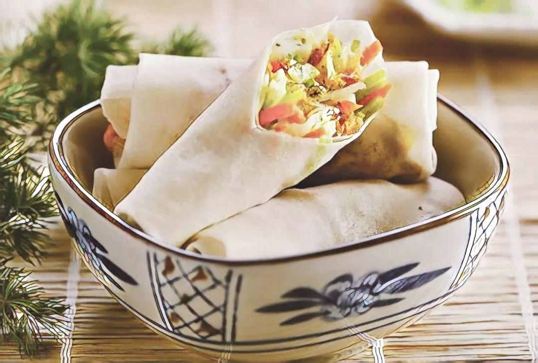 (山东人)推荐人:王璟春卷现在的年,就算东坡,也要寂寞了.