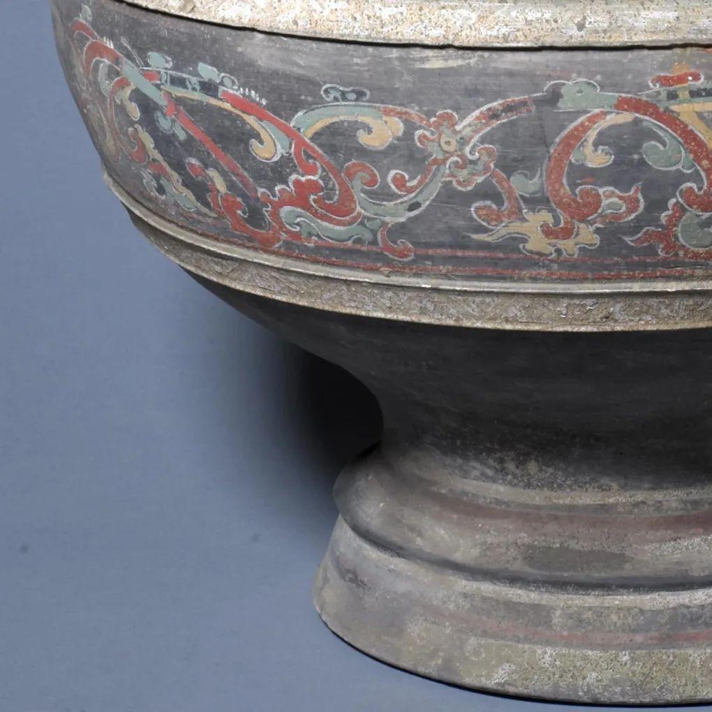 战国,秦汉时期是彩绘陶的发展繁荣时期,无论南方和北方,墓葬中常陪葬