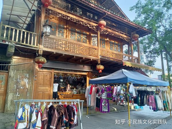 侗族服饰的传承与发展 - 知乎