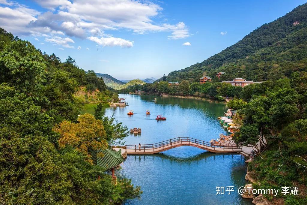 天涼好個秋遠離霧霾歸隱山林旅居養生夢境中的桃源仙境感受慢生活