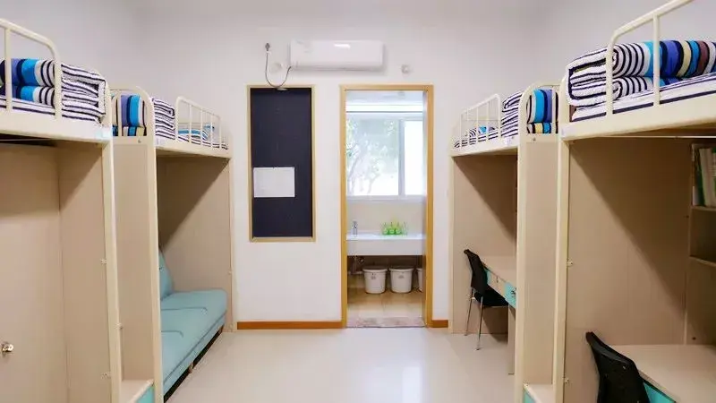 川北幼儿师范学校寝室图片