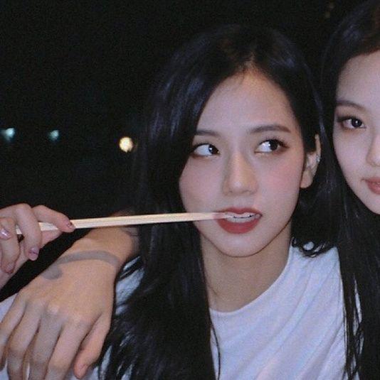 可以分享一些blackpink的闺蜜头像吗2人或4人