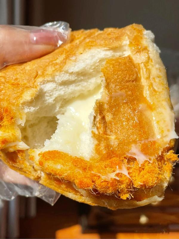 9,桃李鸡蛋香松面包