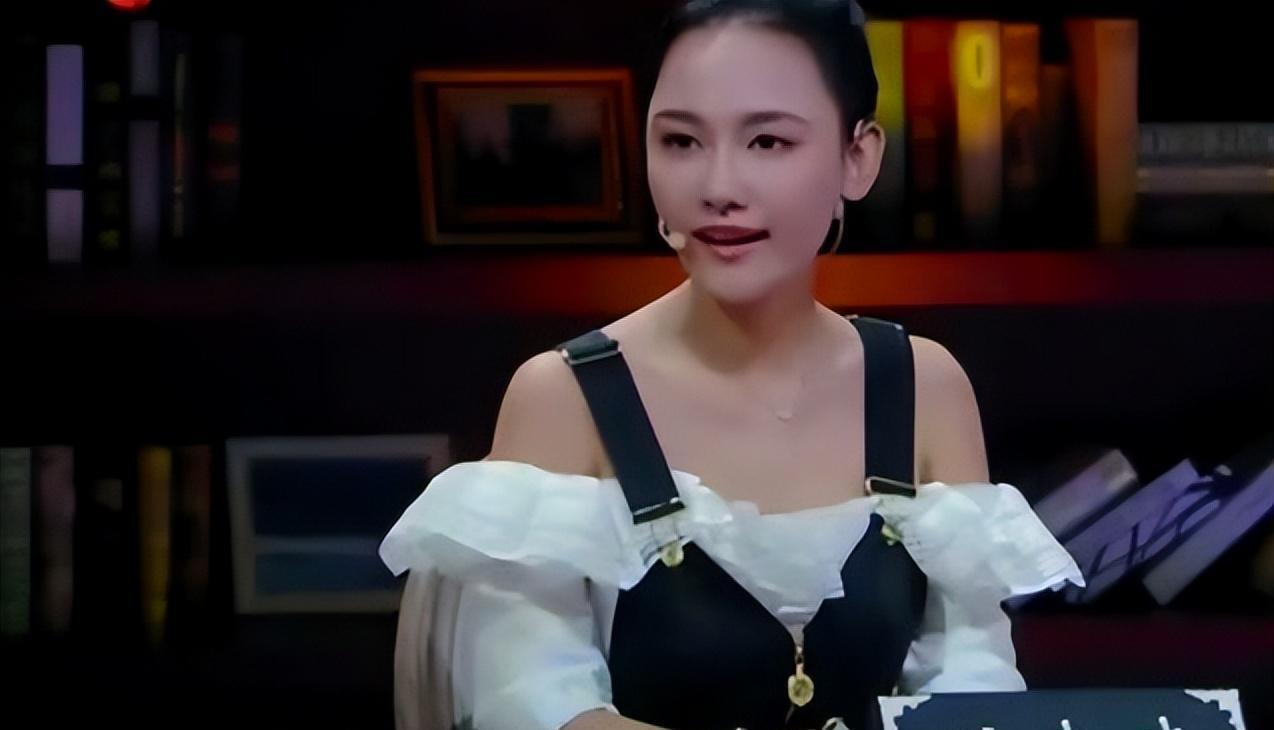 孙骁骁,年轻时让我们吃瓜不断,如今奔四的她,沉寂在甜蜜爱情中