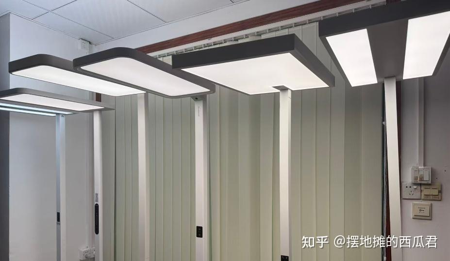 月影护眼灯和孩视宝哪个好用？书客、月影、孩视宝护眼大路灯横测 - 知乎