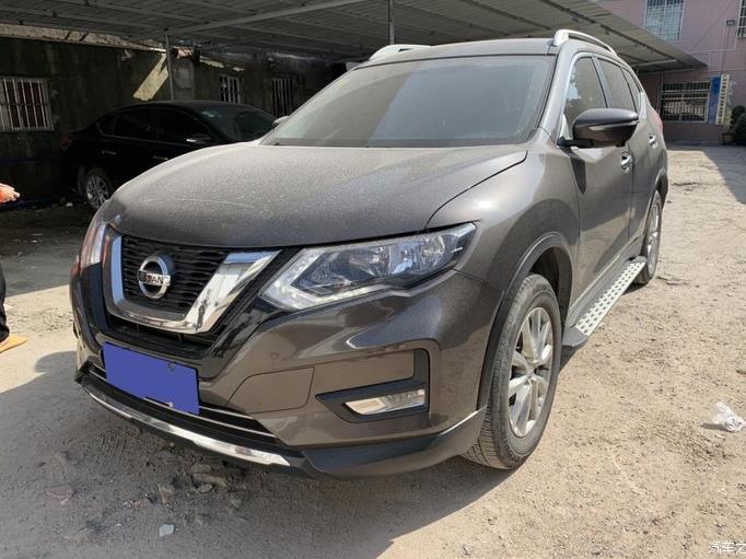 这么难走,一路上坑坑洼洼,土堆石头全部在路面上,庆幸我的大骏底盘高