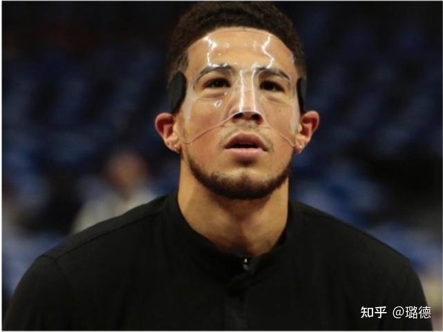 鼻子三处骨折布克戴上面具赛前热身表情冷酷我只需注视篮筐