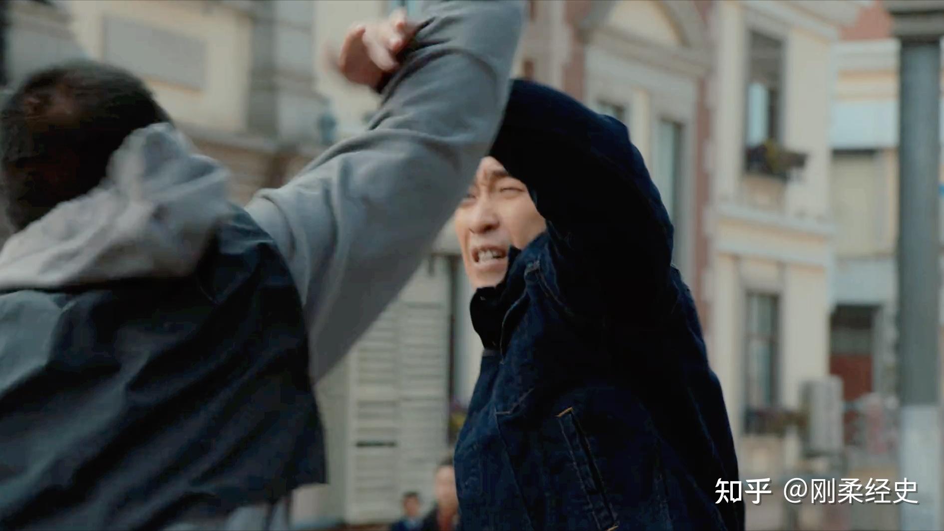 《宣判》:笑不活了,都临近大结局了,竟然上演了一出跑酷的戏码 - 知乎
