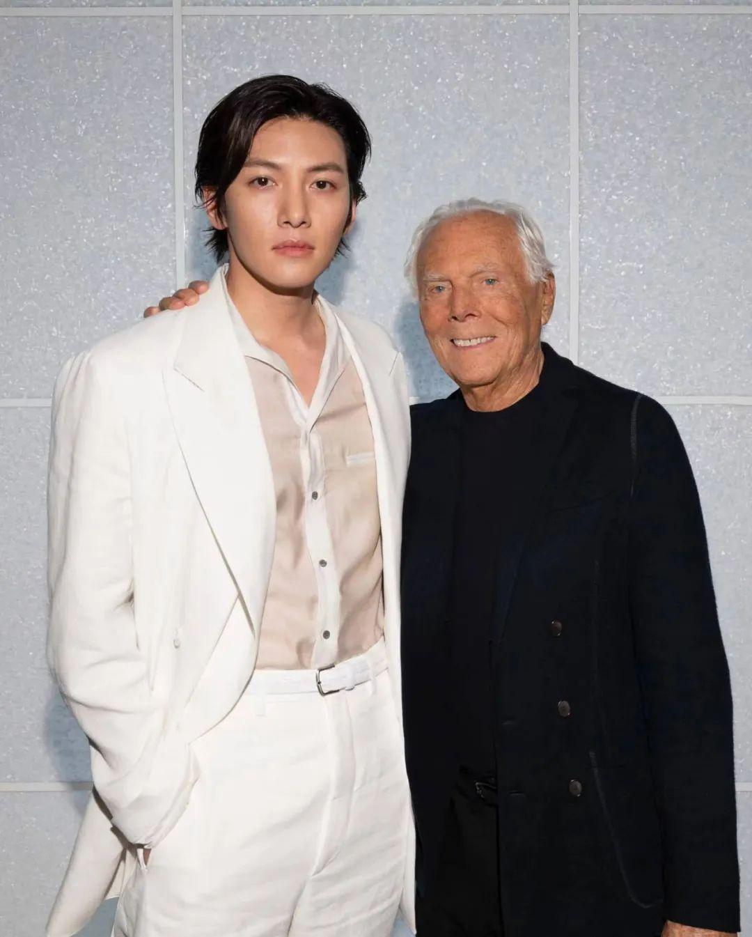 男明星首推摆脱了空气酵母的池昌旭,他一出现在镜头里,画风秒变韩剧