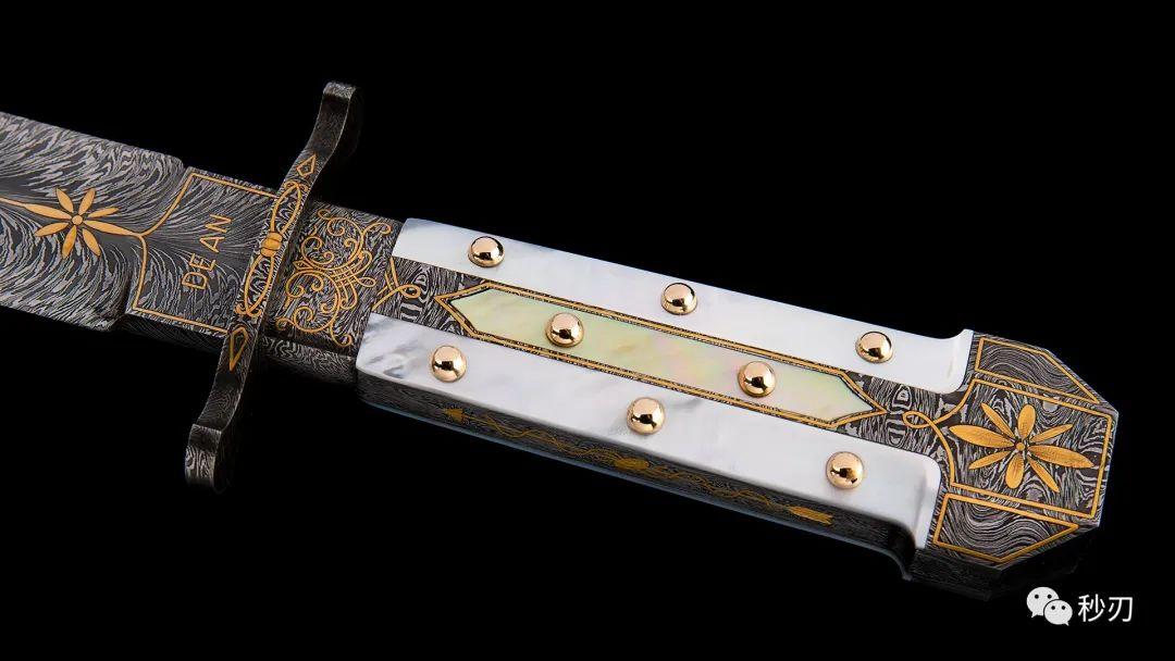 双料大师哈维重磅黄金狗骨柄短剑