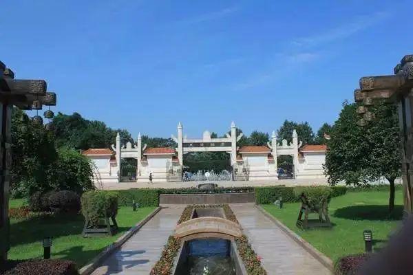 成都公墓墓地陵园销售价格一览表