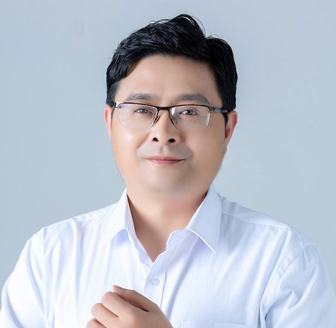 勋哥中国自媒体视频指导志愿填报第一人老满知名高考志愿规划师、生涯规