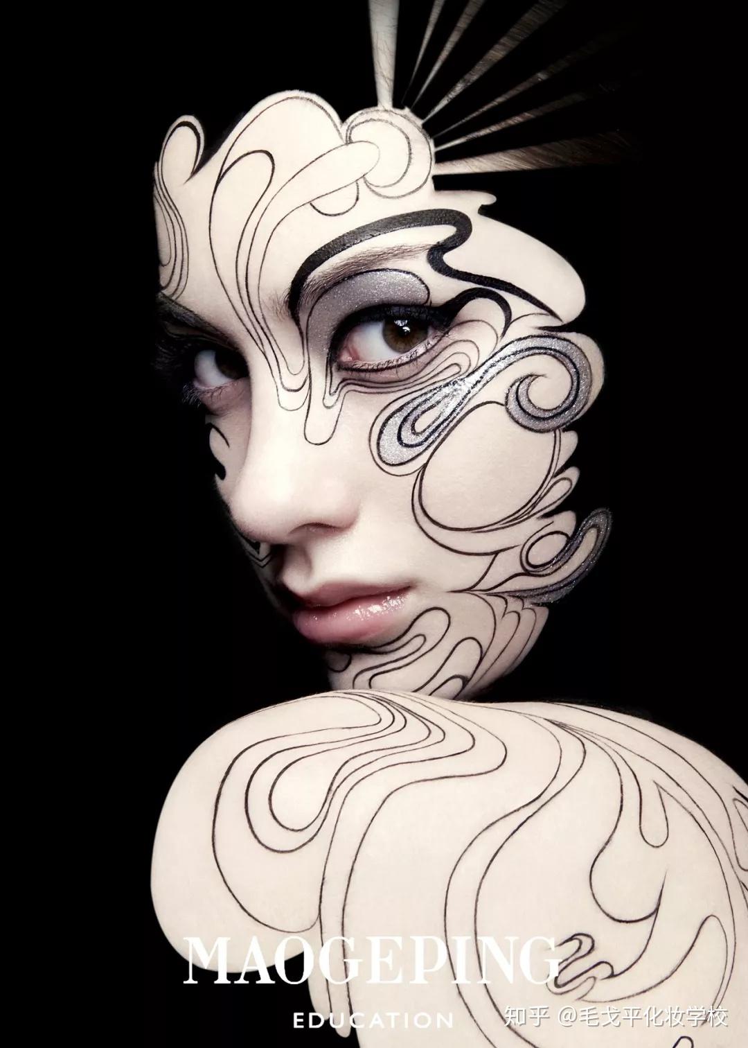 2019最新时尚平面彩妆大片新鲜出炉惊艳你的眼球