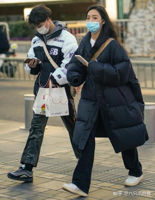 南方人和北方人冬季穿搭差别有多大？看北京、杭州的对比就知道了 - 知乎