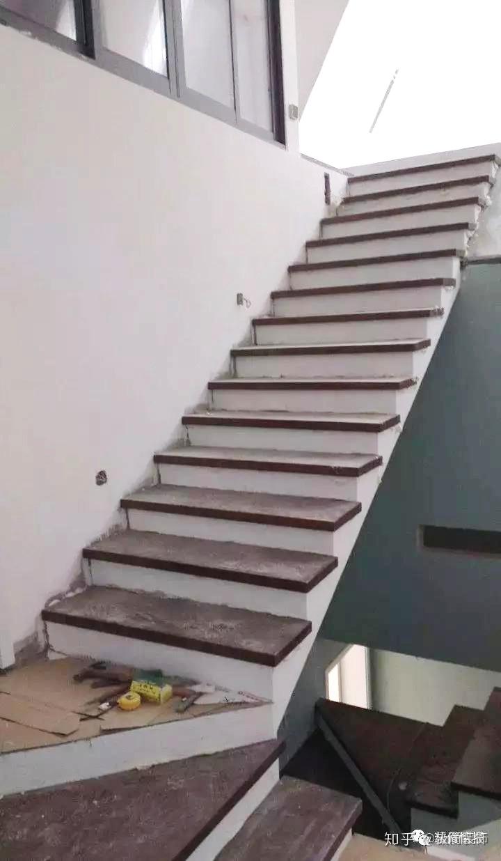 别顾着颜值高楼梯安全搭建排第一