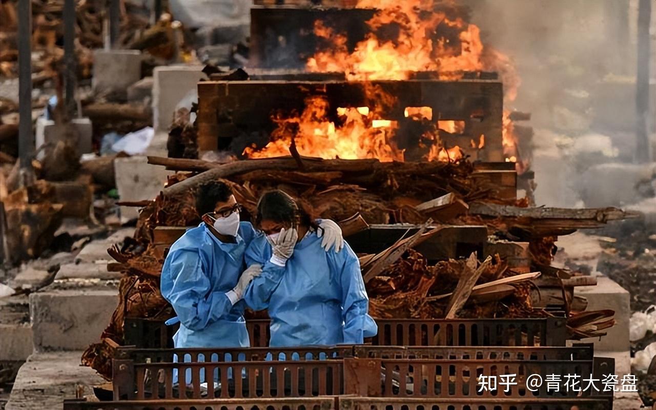 美国新冠疫情死亡图片