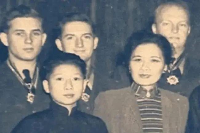 孔二小姐：弥留之际依旧特立独行，死时被换女装，死后被葬于美国 - 知乎