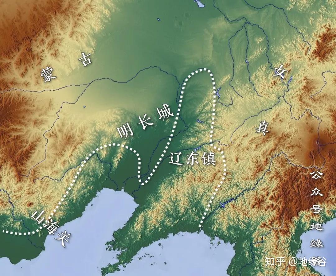 以明代两辽之地边墙(长城)为例,明辽东边墙西接蒙古高原,东接东北平原