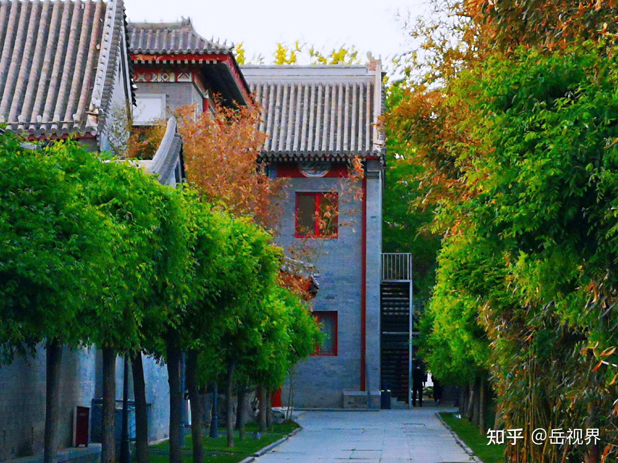 北京朝阳公园南门有一座郡王府你知道是哪位王爷的府邸吗