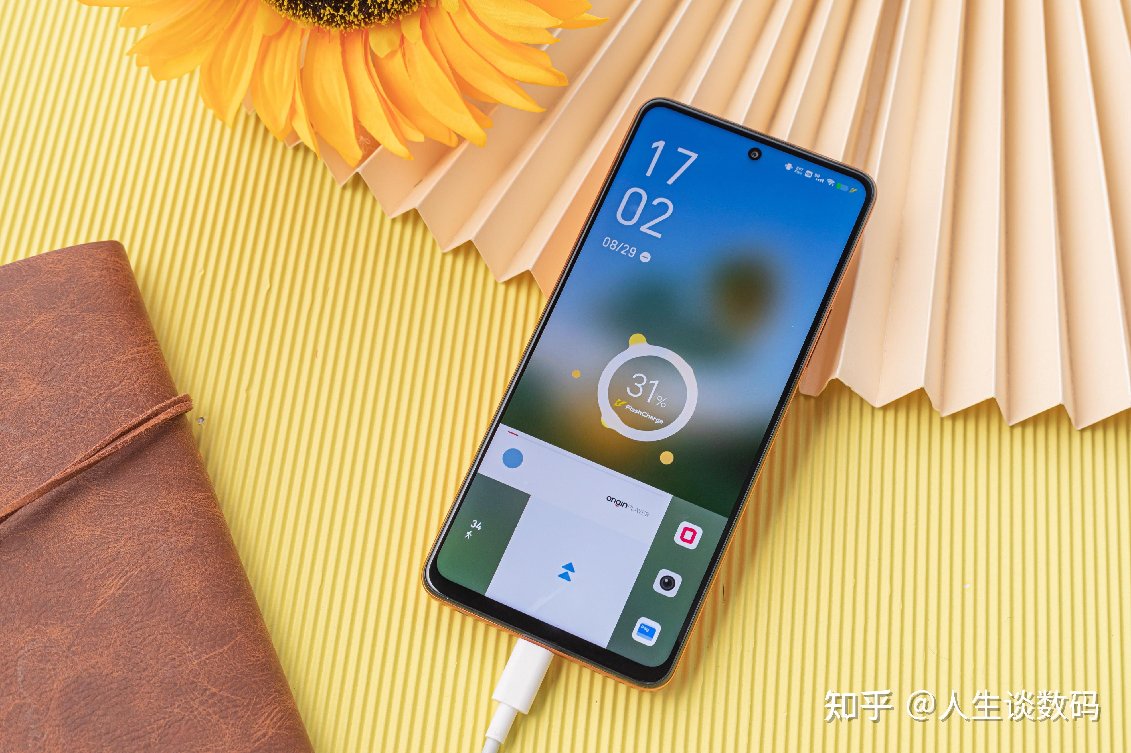 iqooz6开箱上手千元机有了越级的充电游戏影像体验