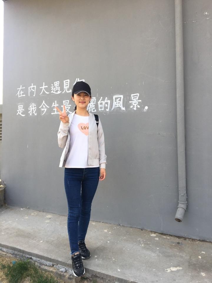 为什么抖音APP里帅哥美女那么多?