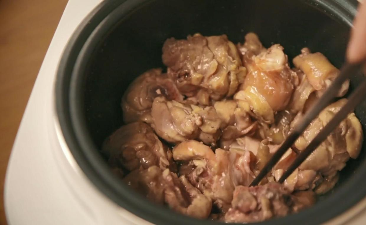 电饭煲食谱香菇炖鸡块