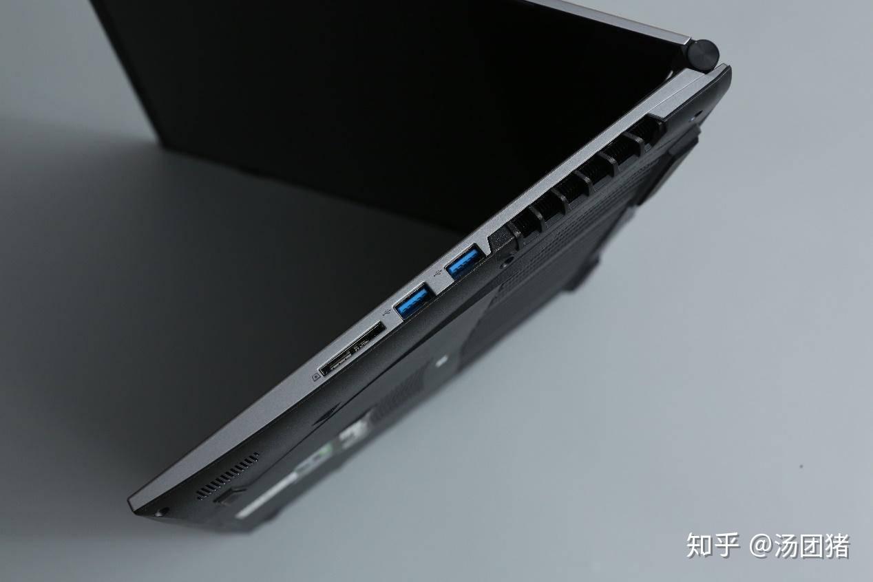 适合学生党的游戏本机械革命z2air