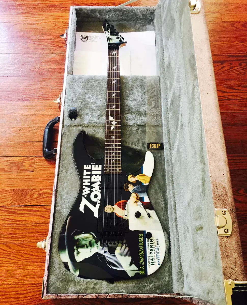 kirk hammett 恐怖电影迷的恐怖电影主题吉他(上)