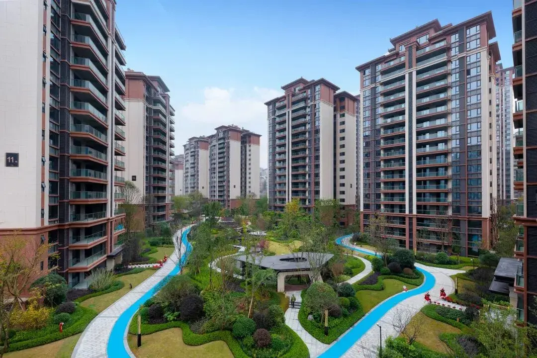 交房即交证宜宾邦泰白沙鹭岛再迎交付以匠心兑现品位生活