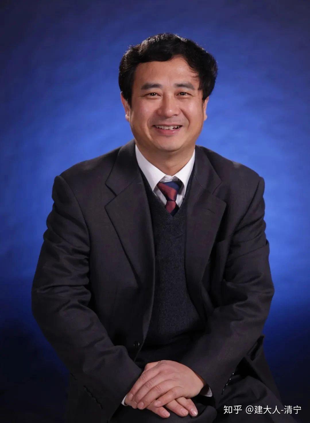 告研究生新生书上