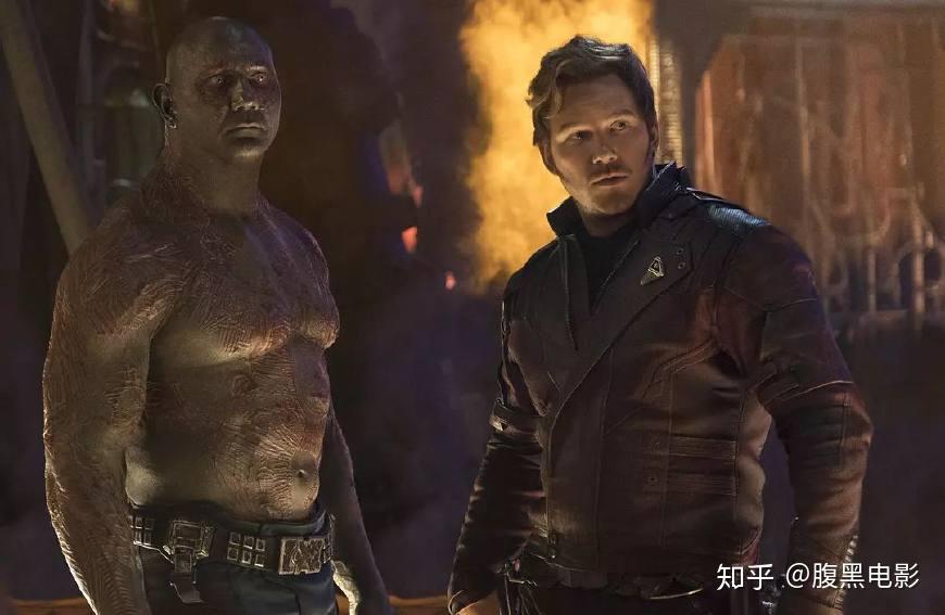 之后,星爵和,毁灭者德拉克斯,螳螂妹在灭霸的故乡泰坦星遇到了前来的