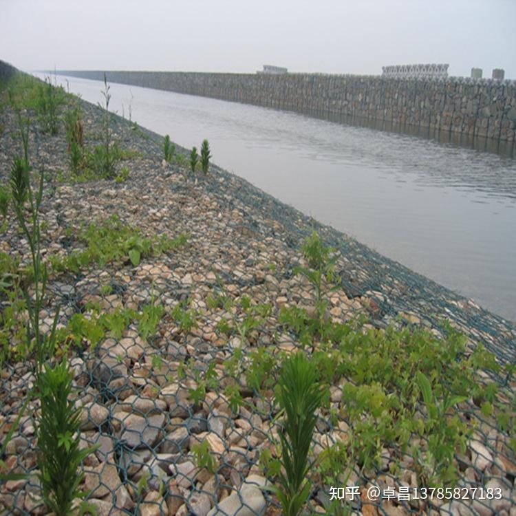 格賓護坡及擋土牆作為生態河道建設中的一種全新的結構形式,有著廣泛