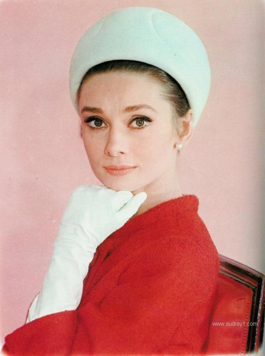 说说日主戊土的男男女女们