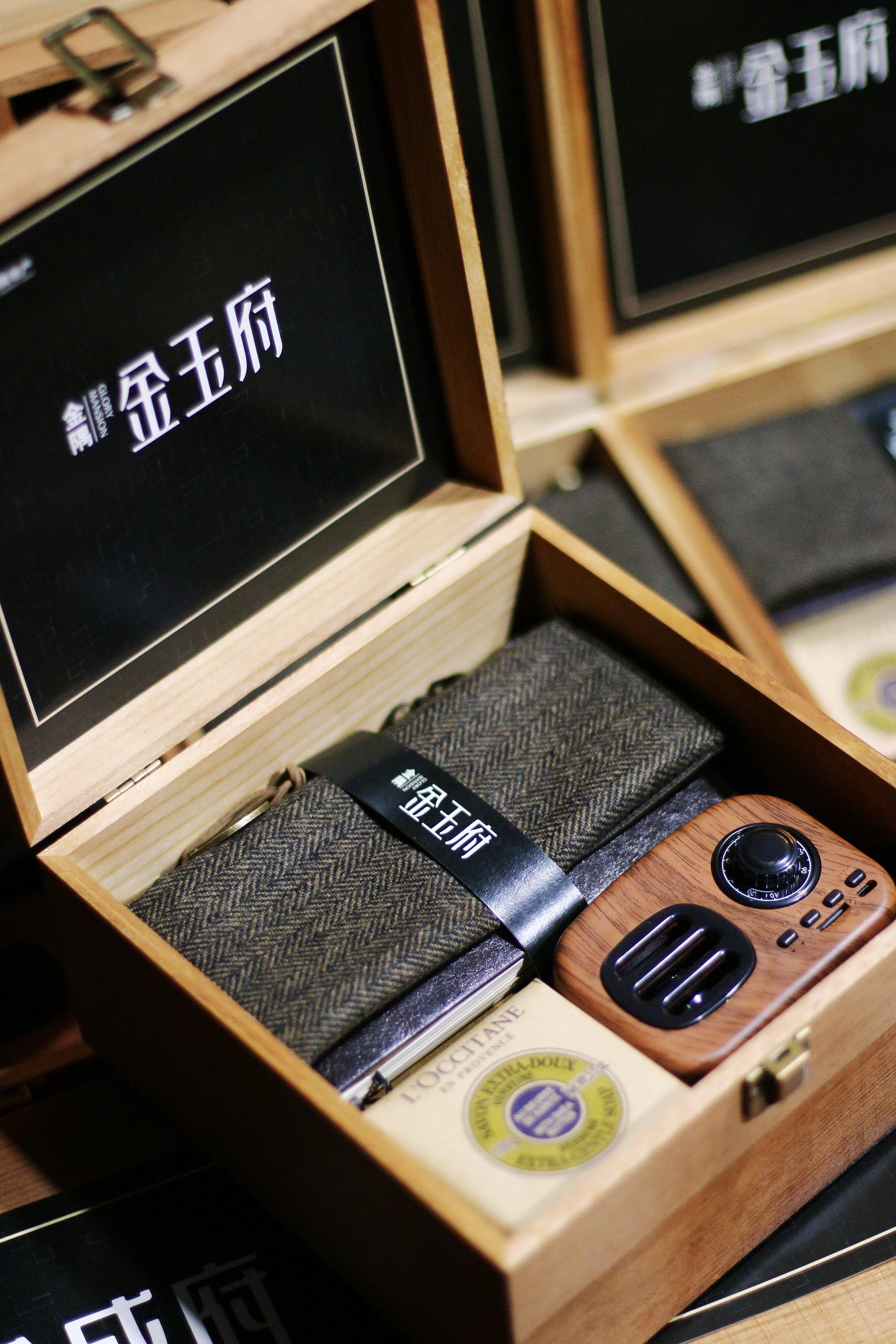 企业礼品定制超实用有面儿的商务伴手礼