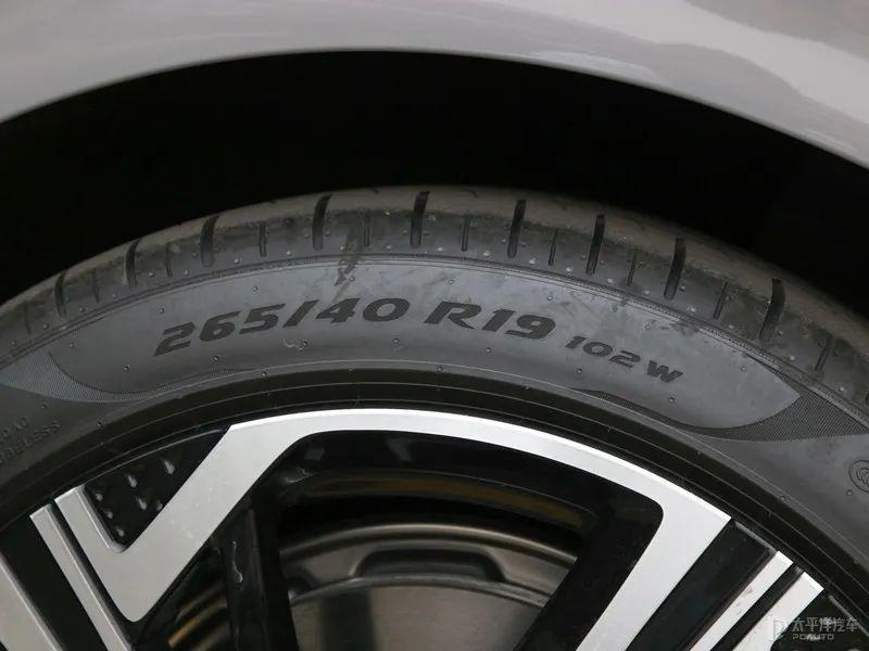 2298万起35s破百820km续航红旗eh7上市老大哥还是牛