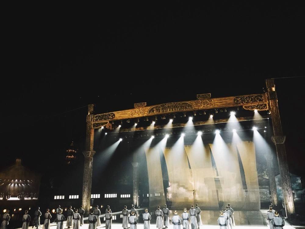 在水剧场上演的《青蛇》提出乌镇文艺复兴,同样喜欢艺术的木心没能