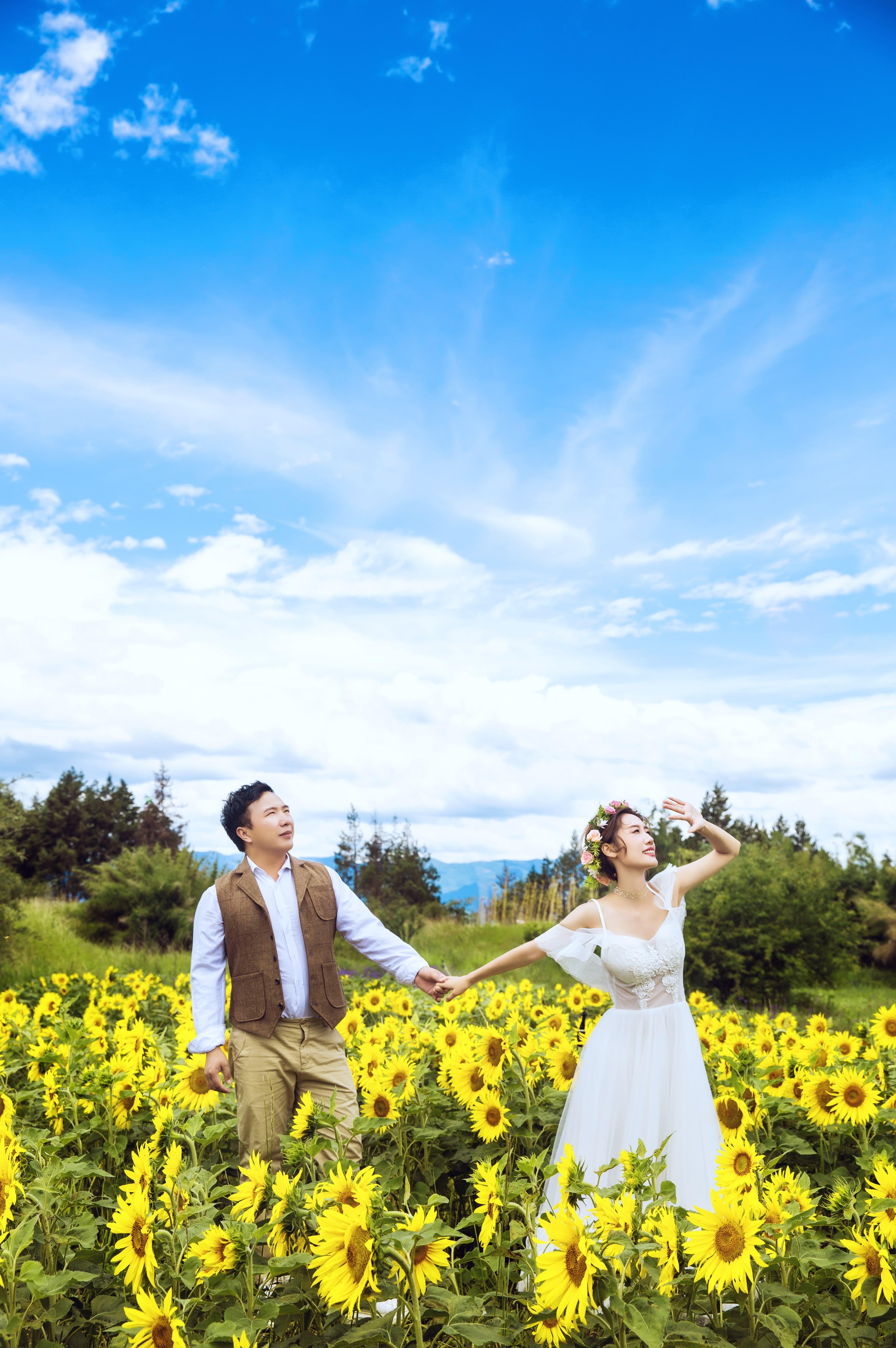 自带空调属性丽江蜜月旅拍婚纱照打包雪山森林花海古镇