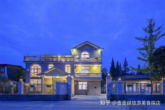 四川崇州元通古镇崇文居森林酒店坐拥千亩农场蔬果阵势浩大