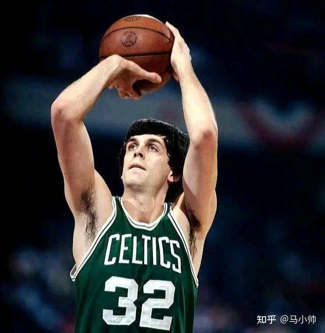 凯文麦克海尔,当年绿衫军的功臣之一,职业生涯获得了三次总冠军,nba50