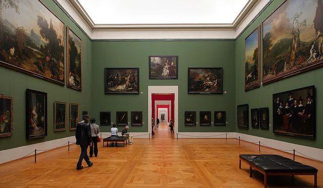 建于1826~1836年间,是德国慕尼黑最为出名的美术馆之一,同时也是世界