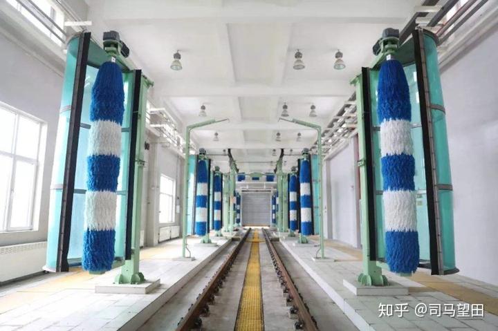 地铁列车晚上都停在哪里呢? 10 v2 d606cf20ae1734ddbb6ff59d61cf0cfa 720w