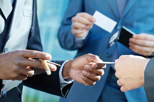 职场男女如何从名片盒开始亮出你的逼格