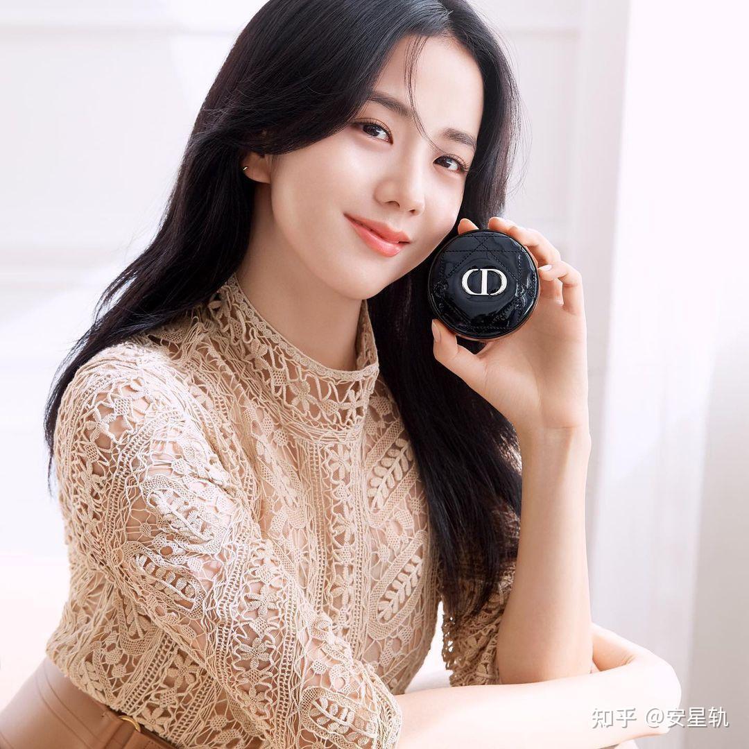 blackpink四闺女都是知名品牌代言人