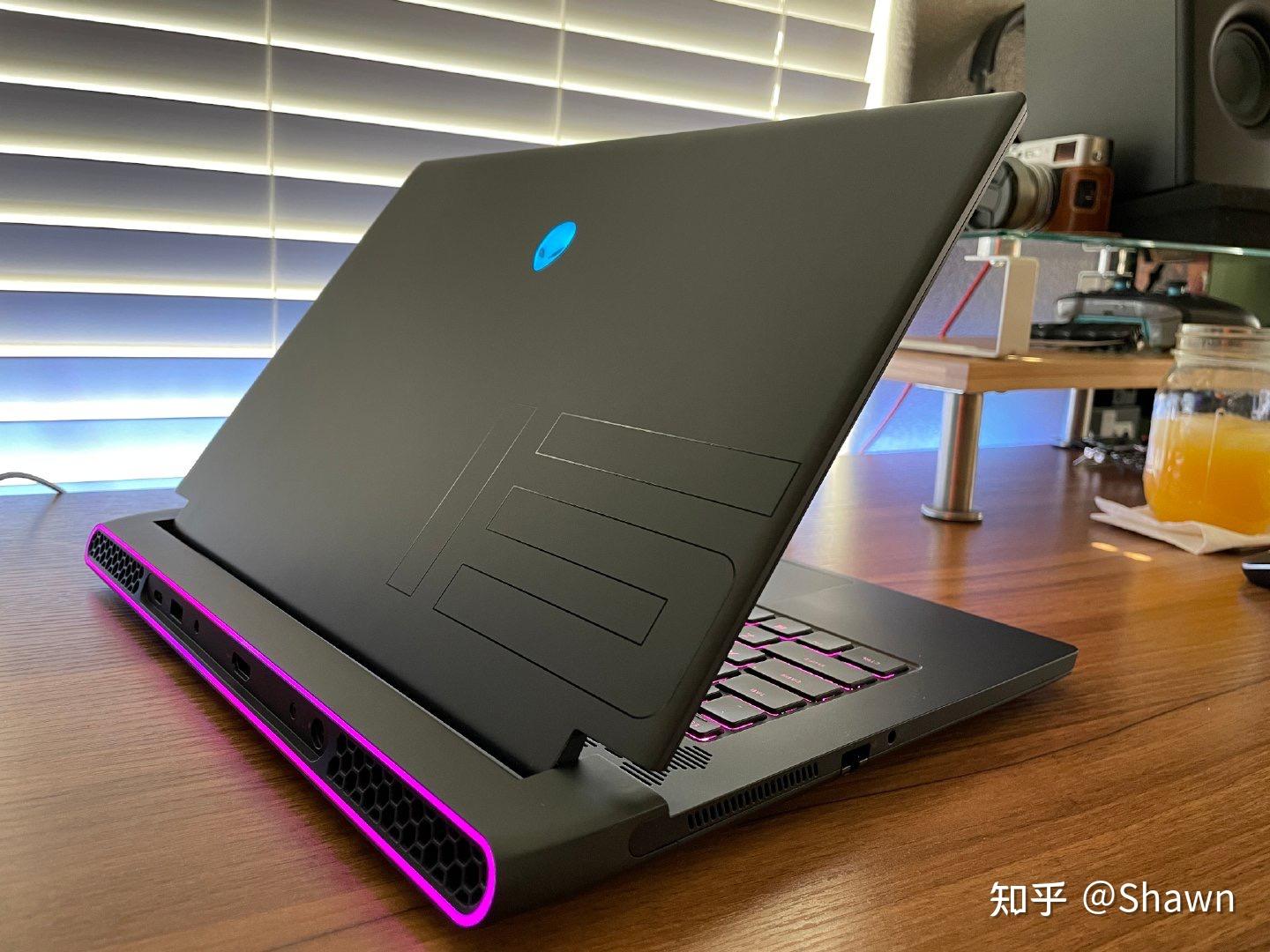 外星人alienware m15 r6颜值与性能双s,搭载全新英特尔03酷睿tm十一