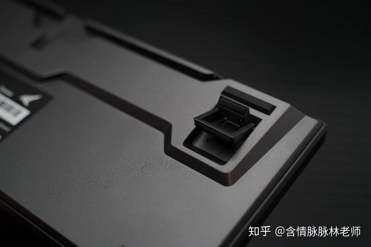 机械键盘和普通键盘的区别声音 v2-d684e07428ebba6242373e3529a5f13f_r.jpg
