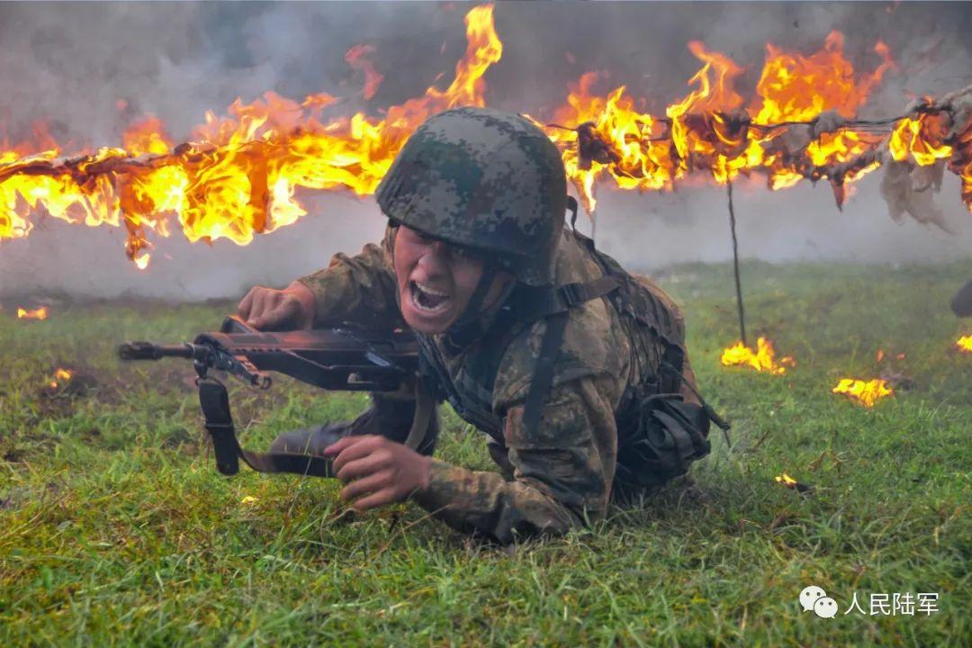 奋斗的青春看陆军青年最美青春